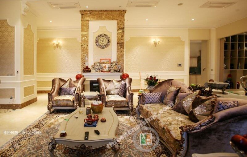 Bộ sofa to bản chất liệu nhung ấm áp chính là điểm nhấn mang đến sự vững chãi và an toàn cho không gian sinh hoạt chung của cả gia đình